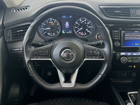 Used 2020 Nissan Rogue SV image 17