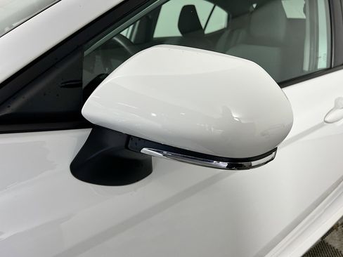 Used 2025 Toyota Camry LE w/ Convenience Package image 13