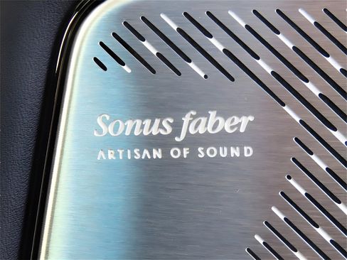 New 2025 Maserati Grecale Folgore image 17