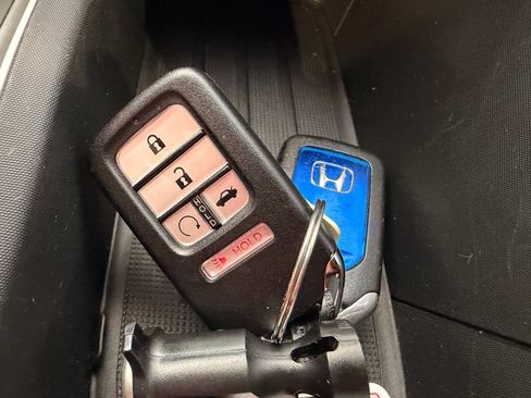 Used 2022 Honda Insight Touring image 34