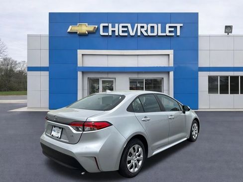 Used 2024 Toyota Corolla LE FWD image 7