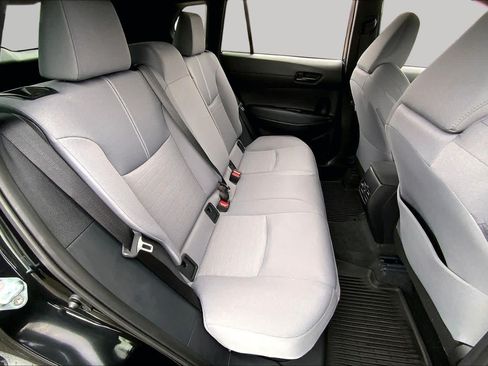 Used 2025 Toyota Corolla Cross AWD Hybrid image 19