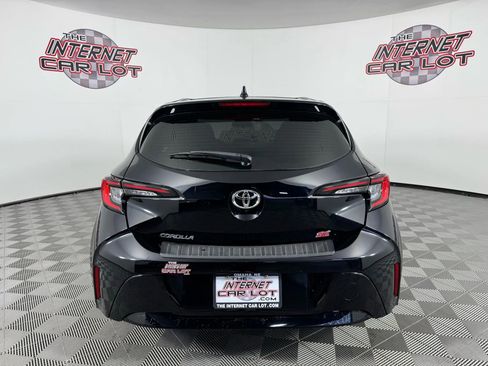 Used 2023 Toyota Corolla SE w/ SE Premium Package image 6