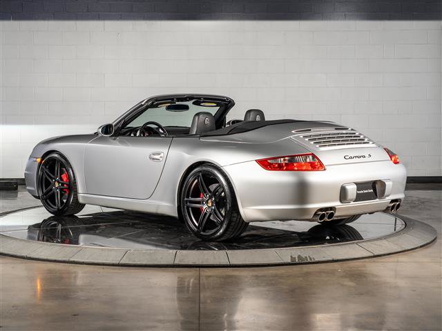 Used 2005 Porsche 911 Carrera S RWD image 3