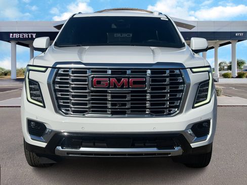 Used 2025 GMC Yukon Denali image 4