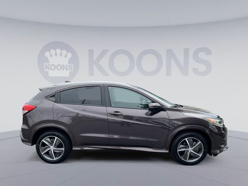 Used 2019 Honda HR-V Touring image 8