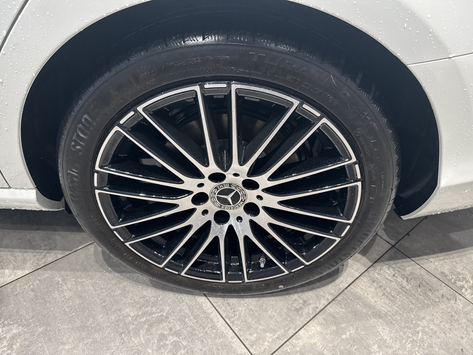 Used 2025 Mercedes-Benz C 300 4MATIC Sedan image 10