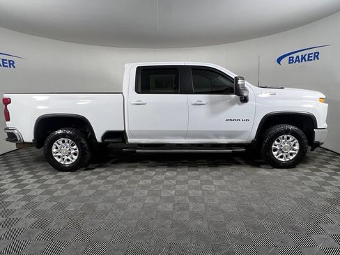 Used 2024 Chevrolet Silverado 2500 LT AWD/4WD image 7