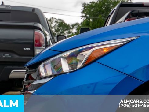 Used 2023 Nissan Versa SV image 12