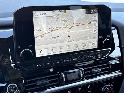 Used 2024 Nissan Pathfinder Platinum image 27