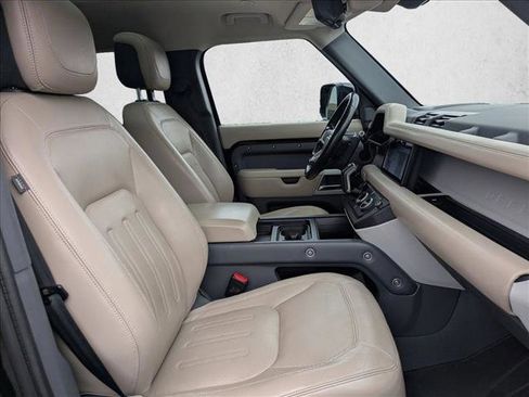 Used 2020 Land Rover Defender 110 HSE image 23