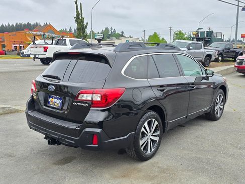 Used 2019 Subaru Outback 2.5i Limited AWD/4WD image 7