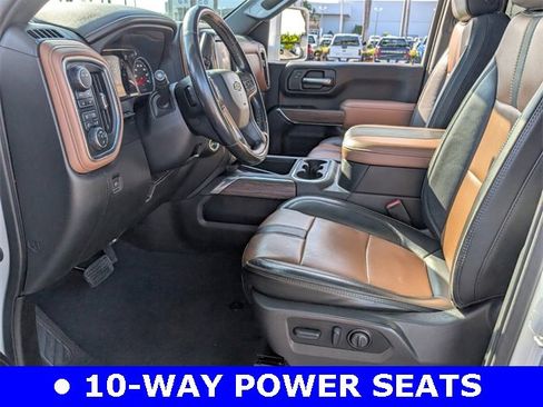 Used 2023 Chevrolet Silverado 3500 High Country w/ Technology Package image 7