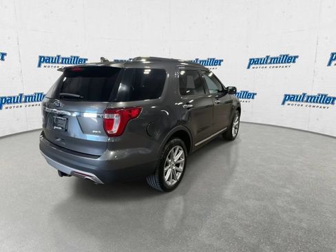 Used 2017 Ford Explorer Limited AWD/4WD image 11