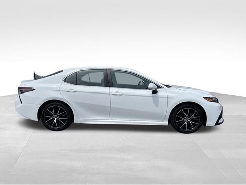 Certified 2024 Toyota Camry SE w/ Convenience Package FWD image 6