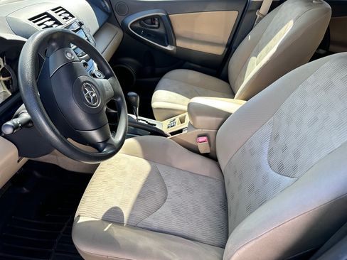 Used 2011 Toyota RAV4 4WD w/ Base L4 Extra Value Pkg image 5