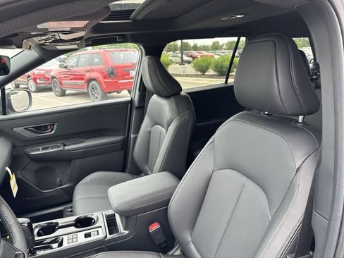 New 2026 Subaru Outback Limited AWD/4WD image 12