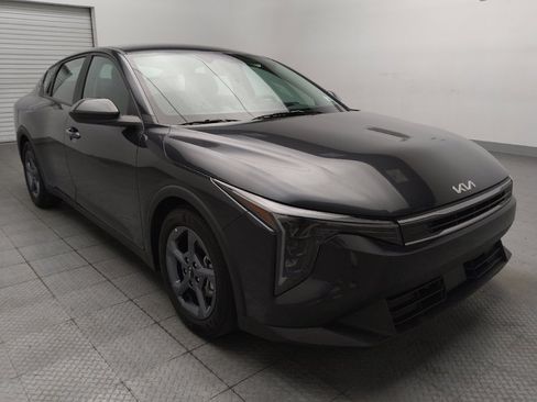 Used 2025 Kia K4 FWD image 13