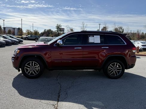 Used 2021 Jeep Grand Cherokee Limited w/ Trailer Tow Group IV image 4