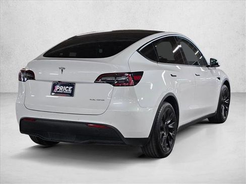 Used 2020 Tesla Model Y Long Range image 5