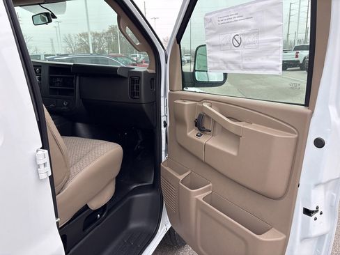 New 2025 Chevrolet Express 2500 image 10