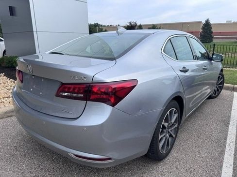 Used 2017 Acura TLX V6 SH-AWD w/ Advance Package image 3