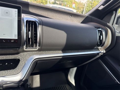 New 2025 Ford Expedition Tremor image 13