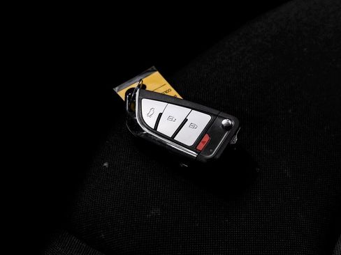 Used 2017 Jeep Renegade Altitude image 61