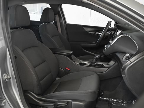 Used 2024 Chevrolet Malibu LT FWD image 38