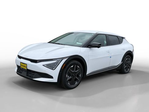New 2025 Kia EV6 Light image 1