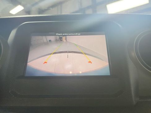 Used 2021 Jeep Wrangler Sport image 20