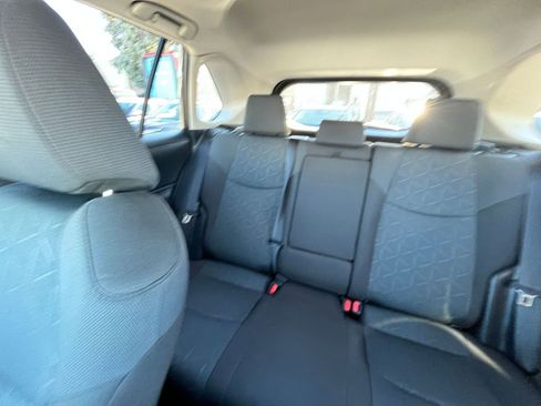 Used 2025 Toyota RAV4 XLE image 37