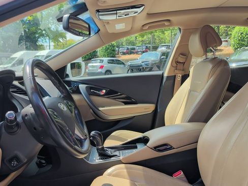 Used 2014 Hyundai Azera Limited w/ Option Group 02 FWD image 9