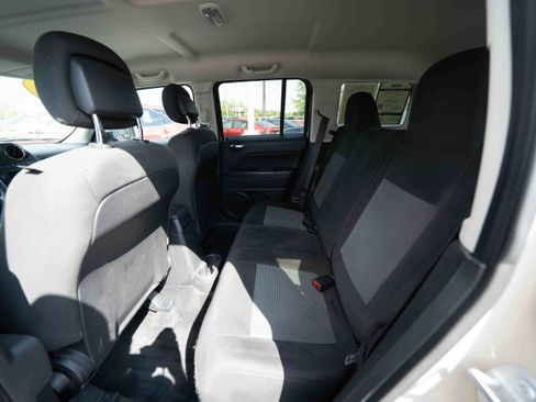 Used 2017 Jeep Patriot Sport w/ Power Value Group AWD/4WD image 23