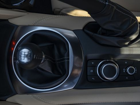 Used 2025 MAZDA MX-5 Miata RF Grand Touring image 25