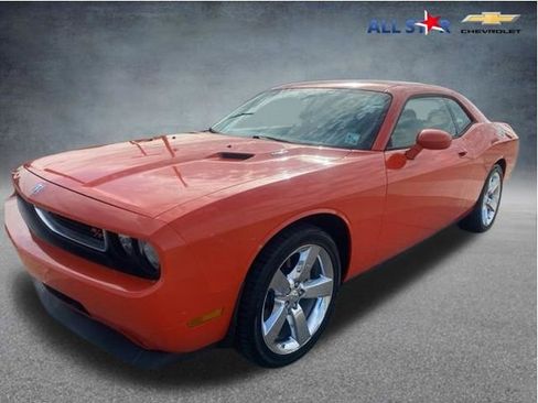 Used 2009 Dodge Challenger R/T RWD image 1