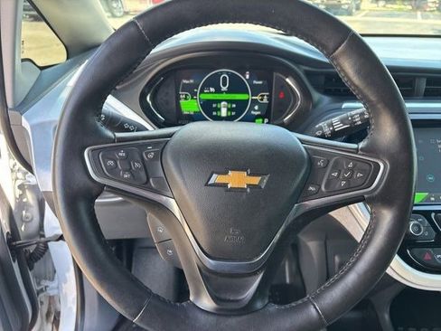 Used 2017 Chevrolet Bolt LT image 16