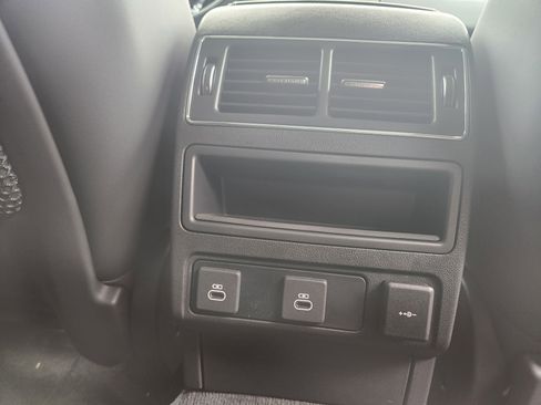 New 2026 Jaguar F-PACE R-Dynamic S image 21