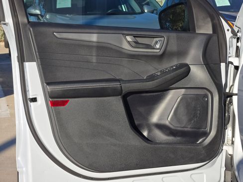 Used 2025 Ford Escape Active image 10