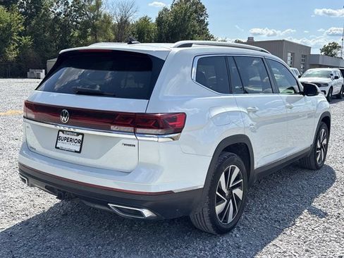 Used 2024 Volkswagen Atlas SEL AWD/4WD image 3