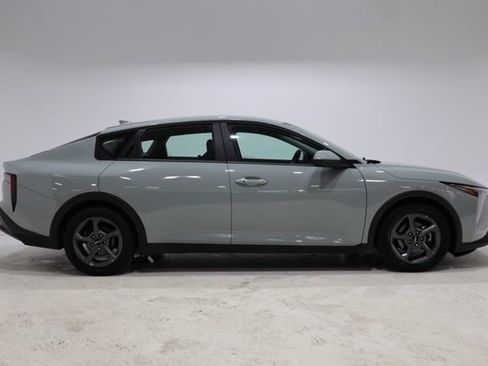 Used 2025 Kia K4 FWD image 9