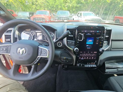 Used 2026 RAM 2500 Big Horn AWD/4WD image 4