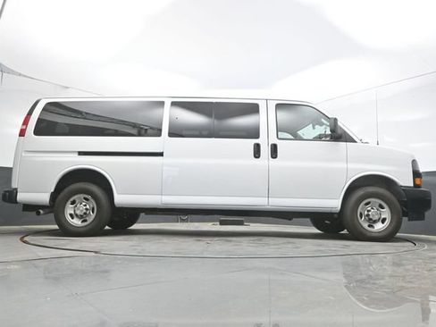Used 2024 Chevrolet Express 3500 LS RWD image 39