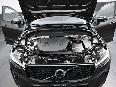 Used 2025 Volvo XC60 B5 Plus w/ Climate Package AWD/4WD image 22