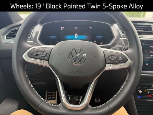 Used 2023 Volkswagen Tiguan SE R-Line FWD image 19