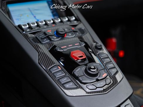 Used 2017 Lamborghini Aventador LP 750-4 Superveloce image 33