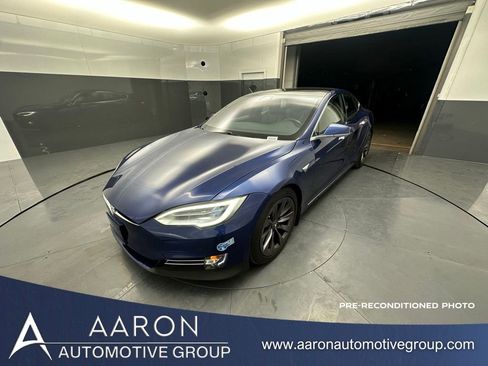 Used 2020 Tesla Model S Long Range Plus image 1