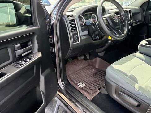 Used 2019 RAM 1500 Express w/ Express Value Package image 19