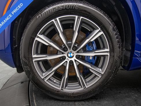 Used 2026 BMW X5 M60i AWD/4WD image 30