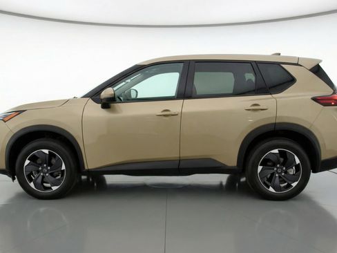 Used 2025 Nissan Rogue SV image 5